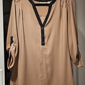 NEW YORK & CO. TAN BLOUSE WITH BLACK TRIM SIZE: XL